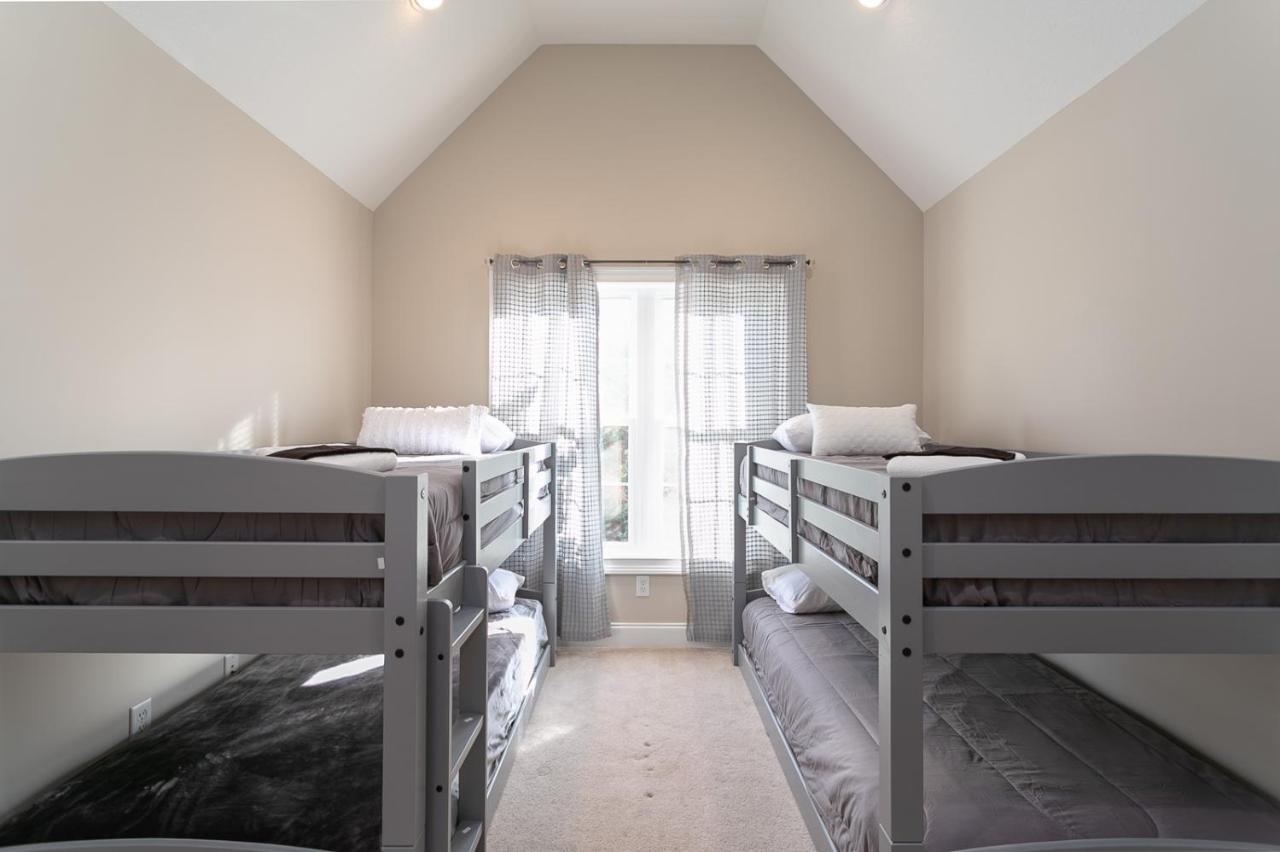 Luxurious House With Pool Near Asheville By Mighty Tree Properties Leicester Екстер'єр фото